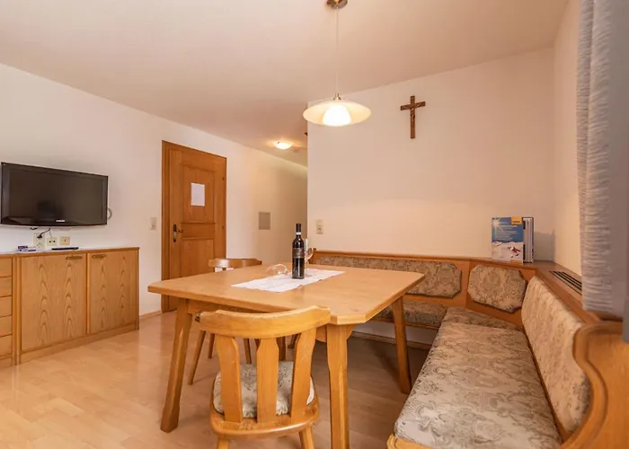 Romantica-3 By Interhome * كابل